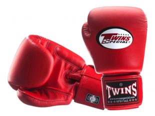 Перчатки боксерские Twins BGVL-3 для муай-тай (красные) 16 oz